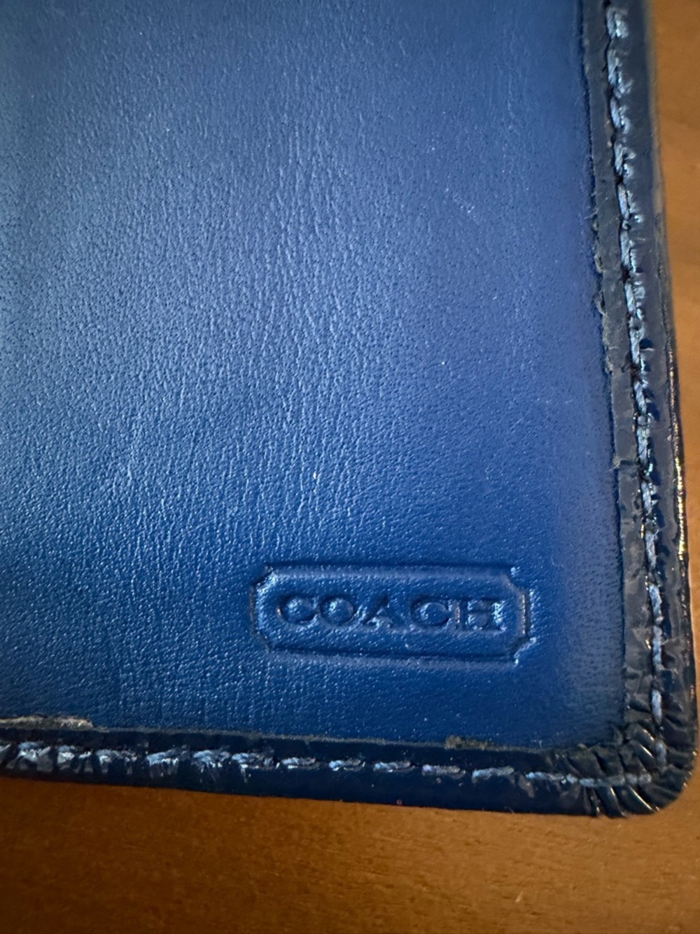 Coach Glossy Blue Patent Leather Card Case with Hot Pink Interior- GUC - Picture 5 of 8